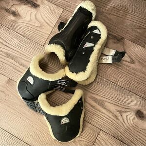 Veredus Grand Prix sheepskin Black front and hind boots set